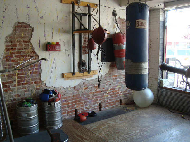 At home boxing equipment for online beginners